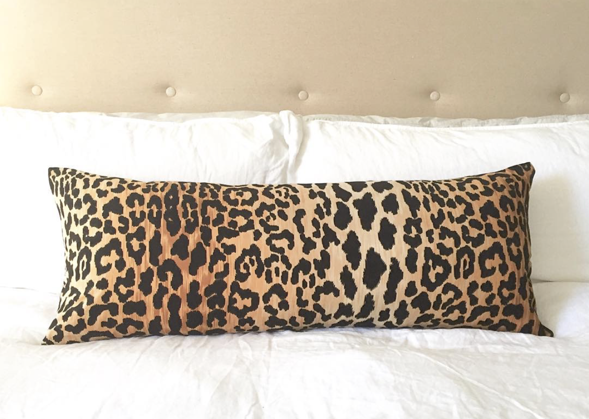 Leopard Velvet Pillow Cover - Gold