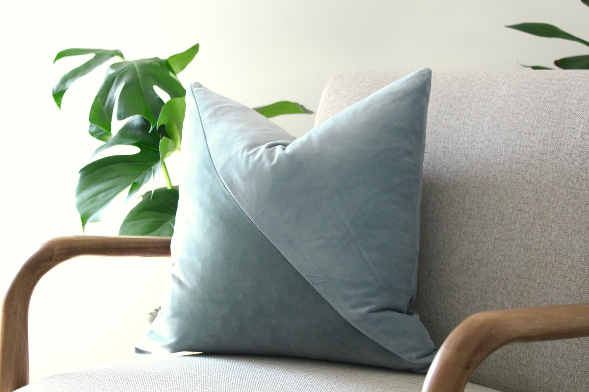Slash Velvet Pillow Cover - Sea Water