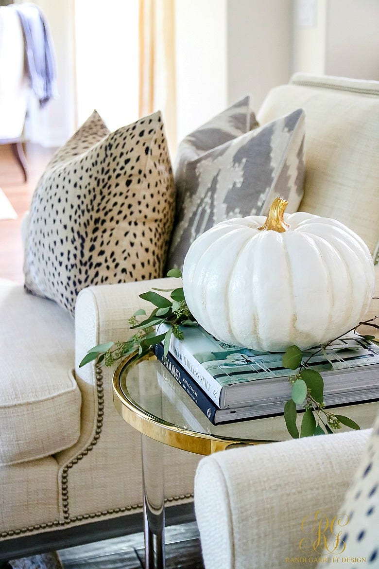 Antelope Pillow Cover - Black