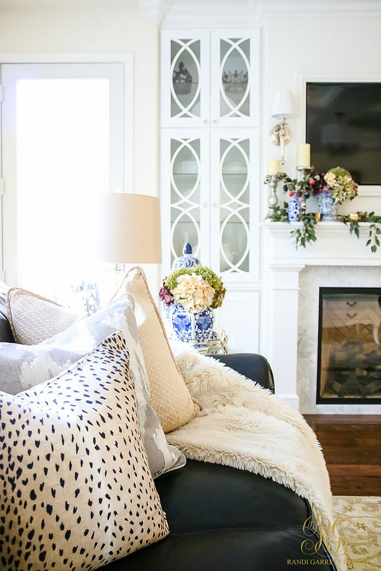 Antelope Pillow Cover - Black